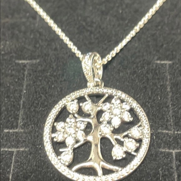 Pandora Family Tree Necklace - Picture 2 of 3